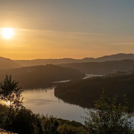 Wood House Amazing View Douro Raiva