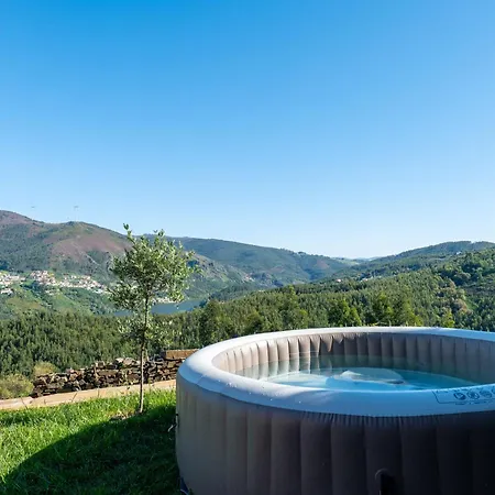 Wood House Amazing View Douro Casa vacanze *